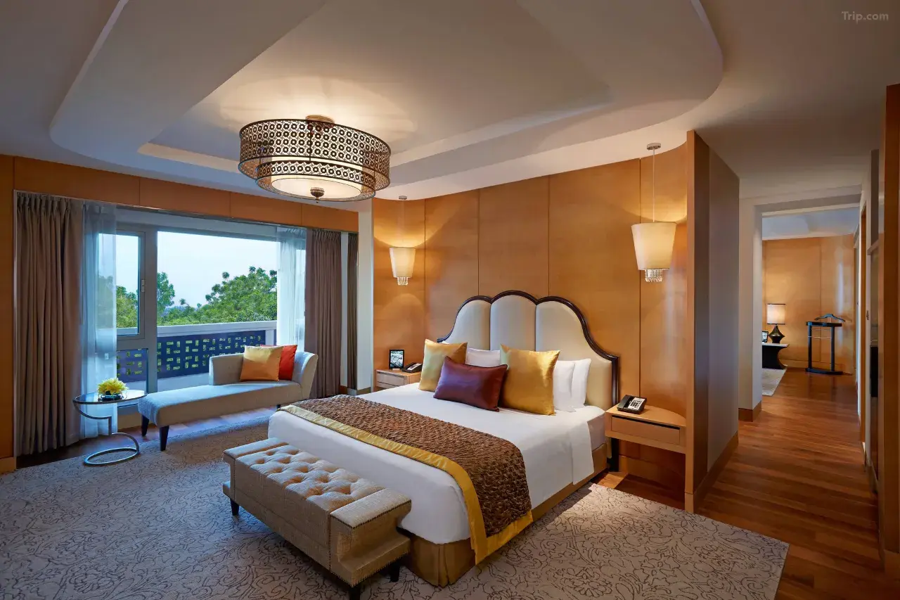 ITC Grand Chola Room